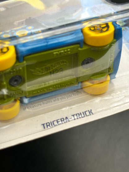 HOT WHEELS - TRICERA TRUCK - TREASURE HUNT (2020) - HW STREET BEASTS 10/10
