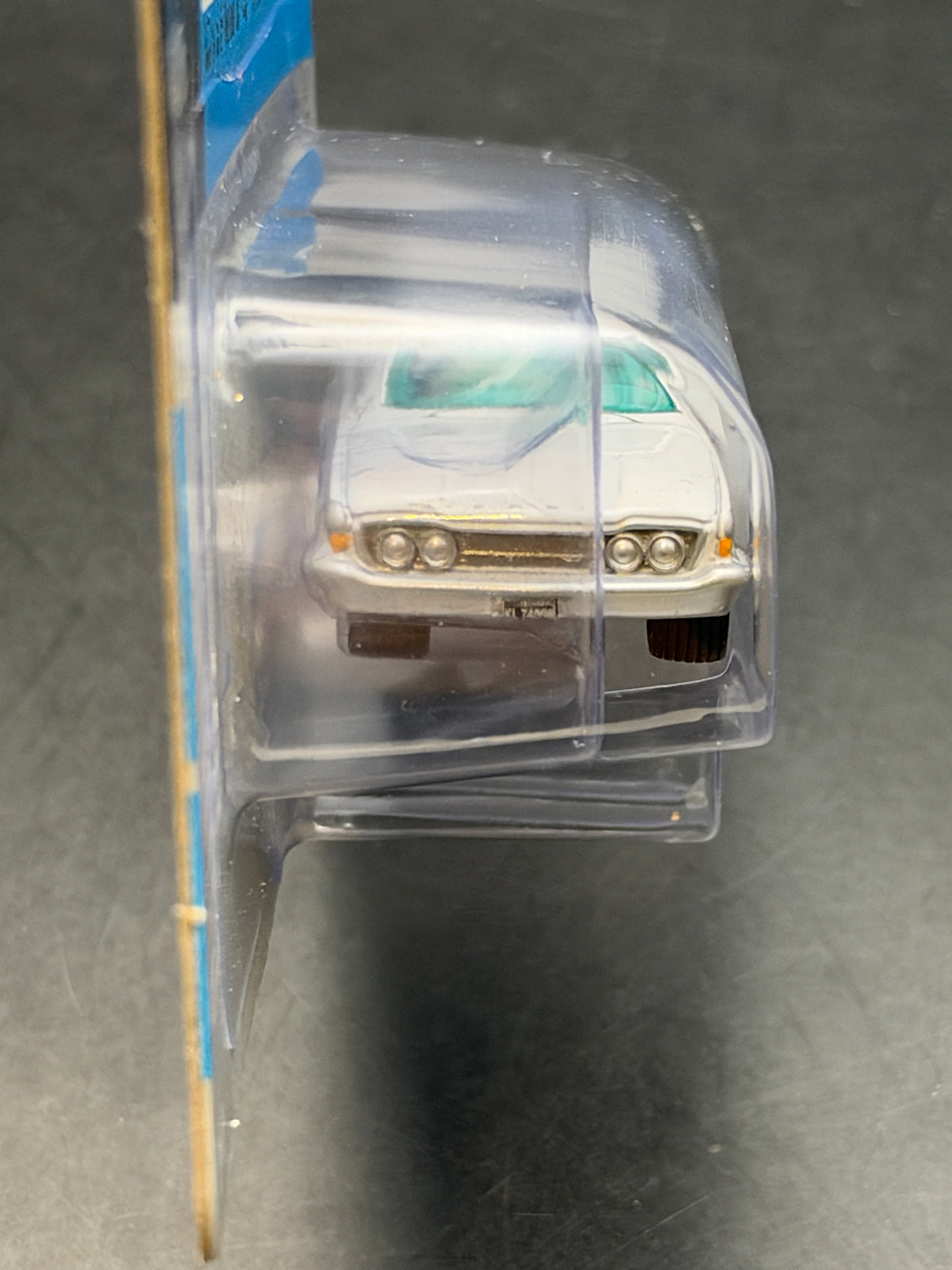 JOHNNY LIGHTNING - 1960 FORD RANCH WAGON - 60 YEARS OF BOND - POP CULTURE
