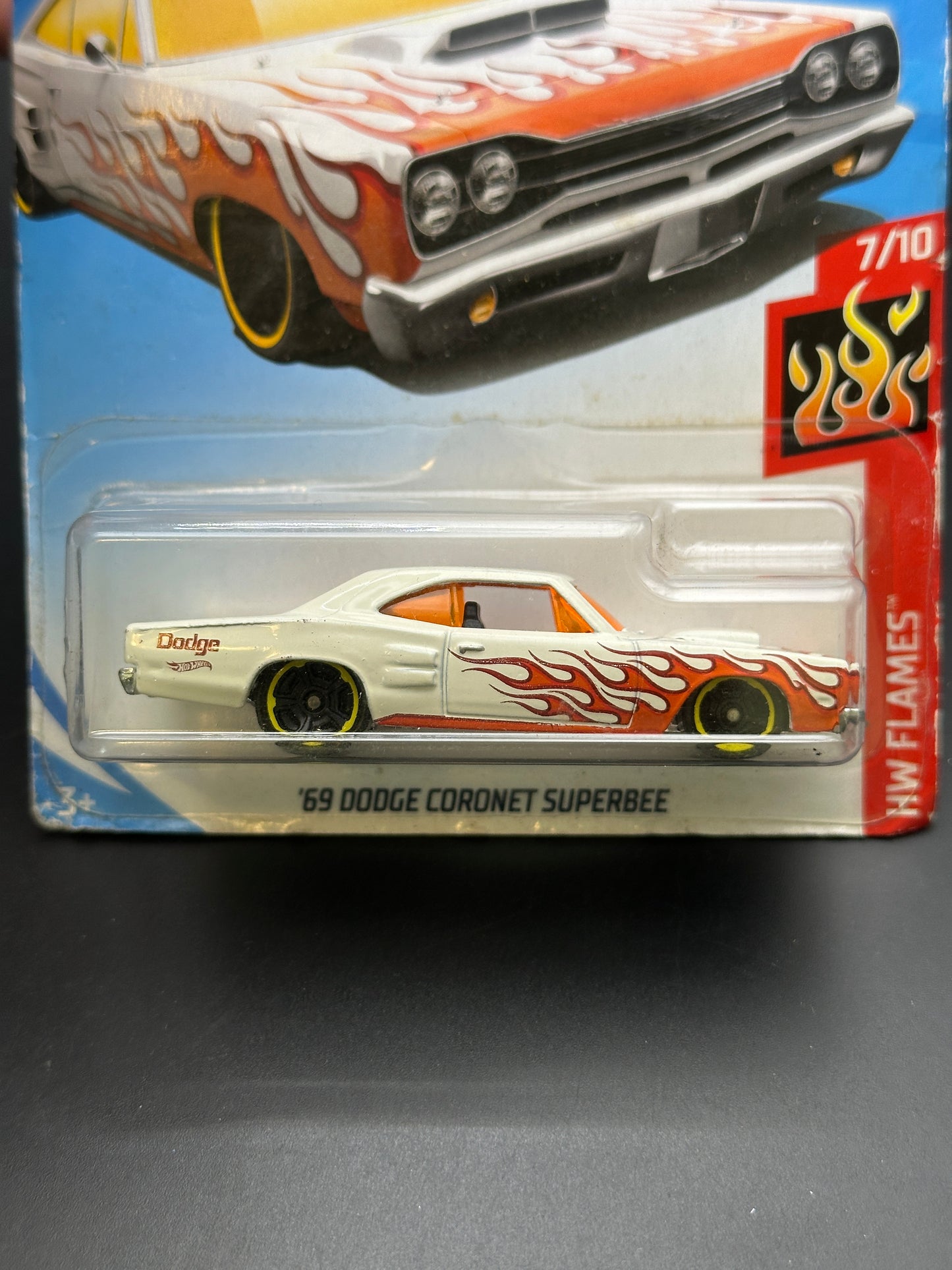HOT WHEELS - 69 DODGE CORONET SUPERBEE (2018) - HW FLAMES 7/10
