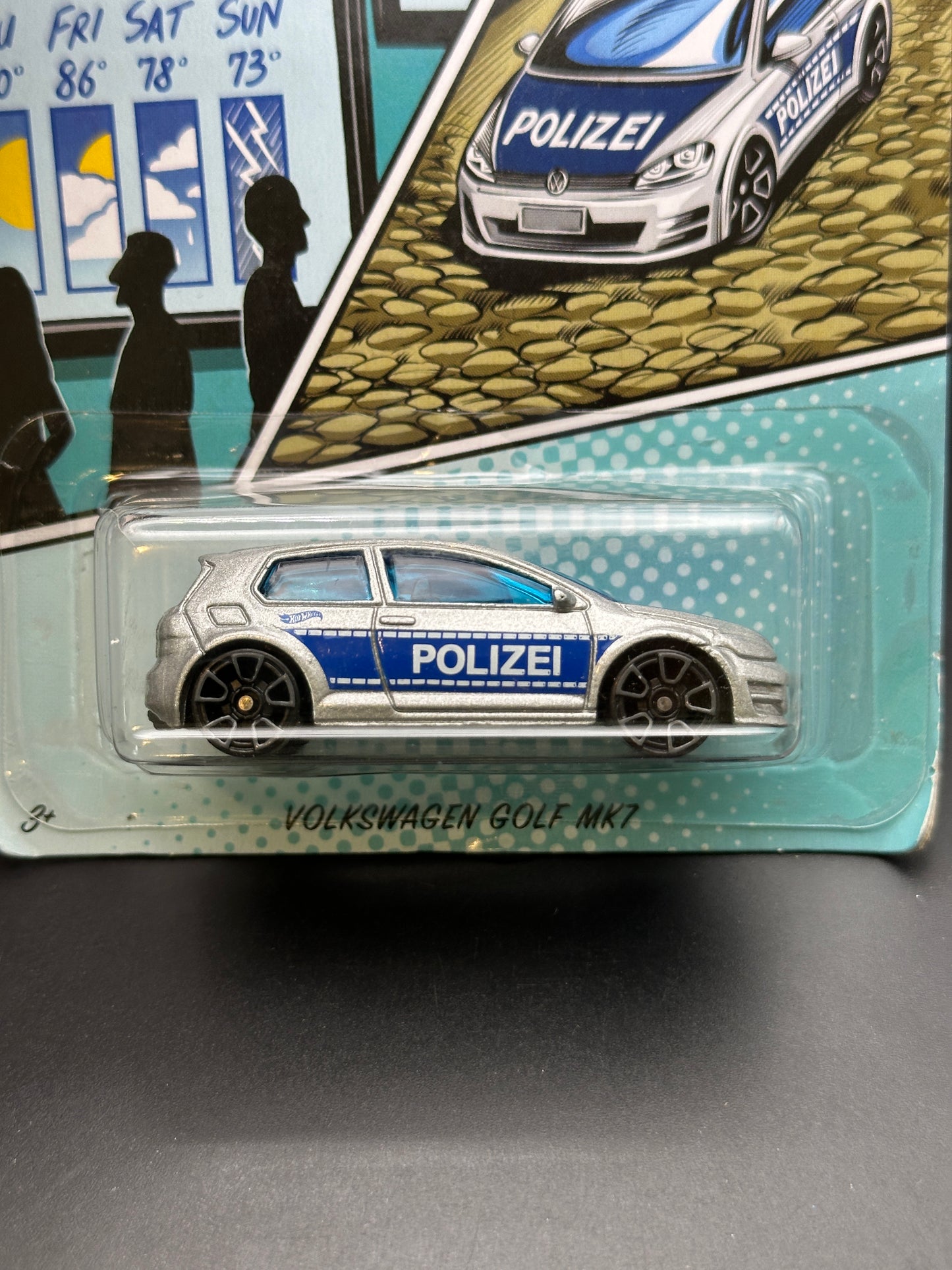 HOT WHEELS - VOLKSWAGEN GOLF MK7 (2020) - POLICE SERIES 5/5