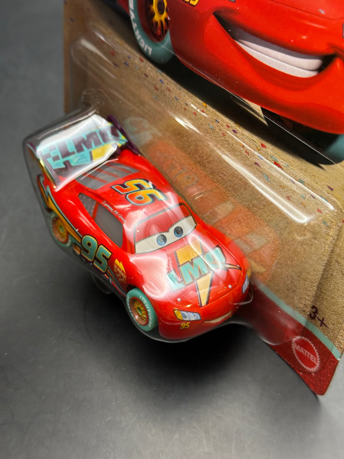 DISNEY PIXAR CARS 20th ANNIVERSARY - LIGHTNING MCQUEEN - RACE TO CELEBRATE - DIECAST