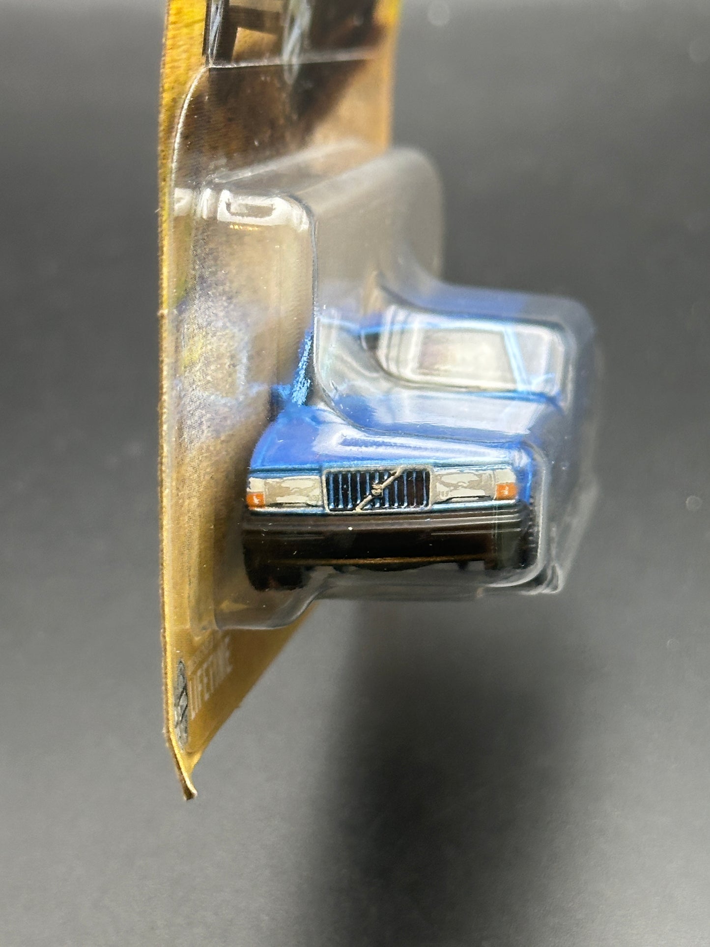 MATCHBOX - 1986 VOLVO 240 - 1/5 - DIECAST