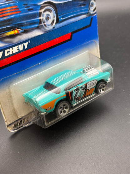 HOT WHEELS - 57 CHEVY (2000) - HW MAINLINE