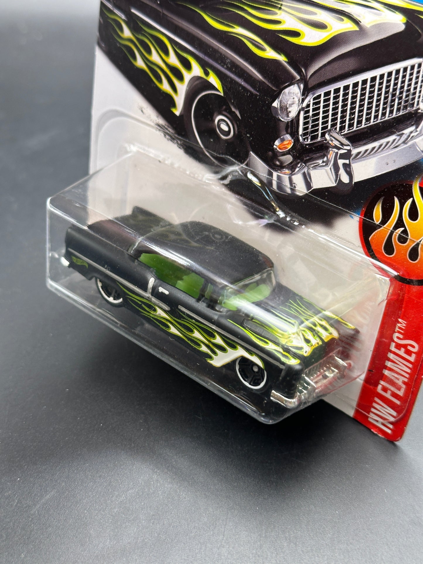 HOT WHEELS - 55 CHEVY (2017) - HW FLAMES 3/10