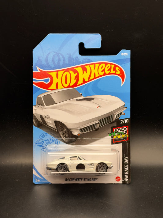 HOT WHEELS - 64 CORVETTE STING RAY (2021) - HW RACE DAY 2/10