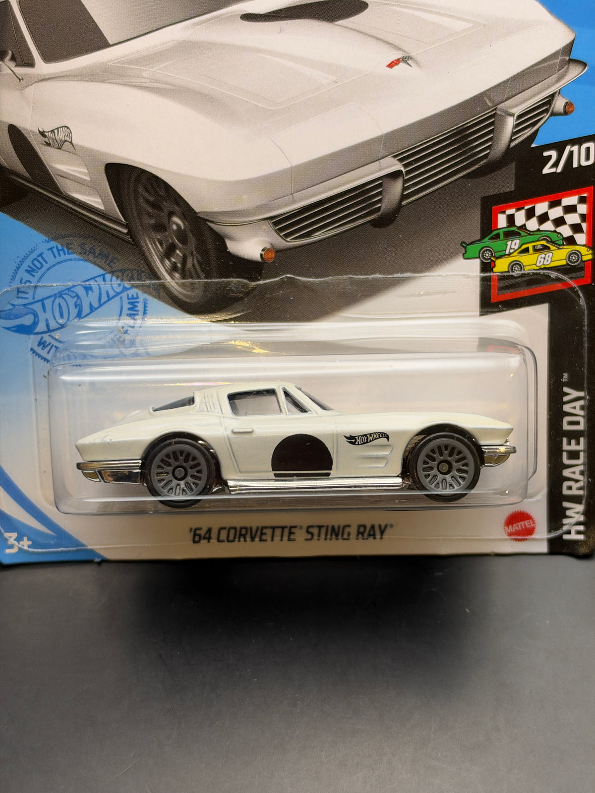 HOT WHEELS - 64 CORVETTE STING RAY (2021) - HW RACE DAY 2/10