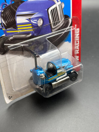 HOT WHEELS - BUMP AROUND (2013) - HW RACING