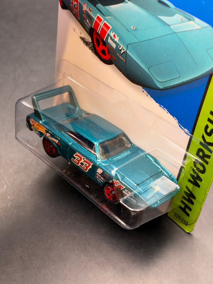 HOT WHEELS - 70 PLYMOUTH SUPERBIRD (2015) - HW WORKSHOP