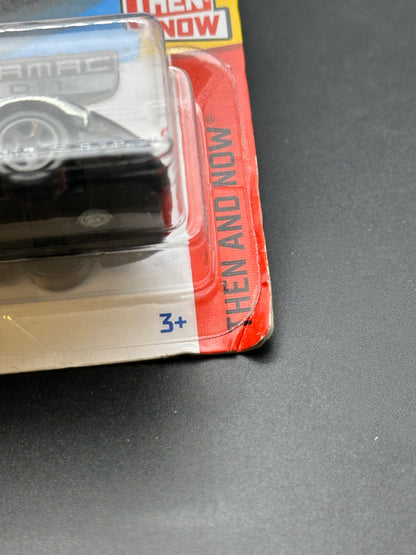 HOT WHEELS - 67 FORD GT40 MK.IV (2024) - ZAMAC - HW THEN AND NOW 5/10