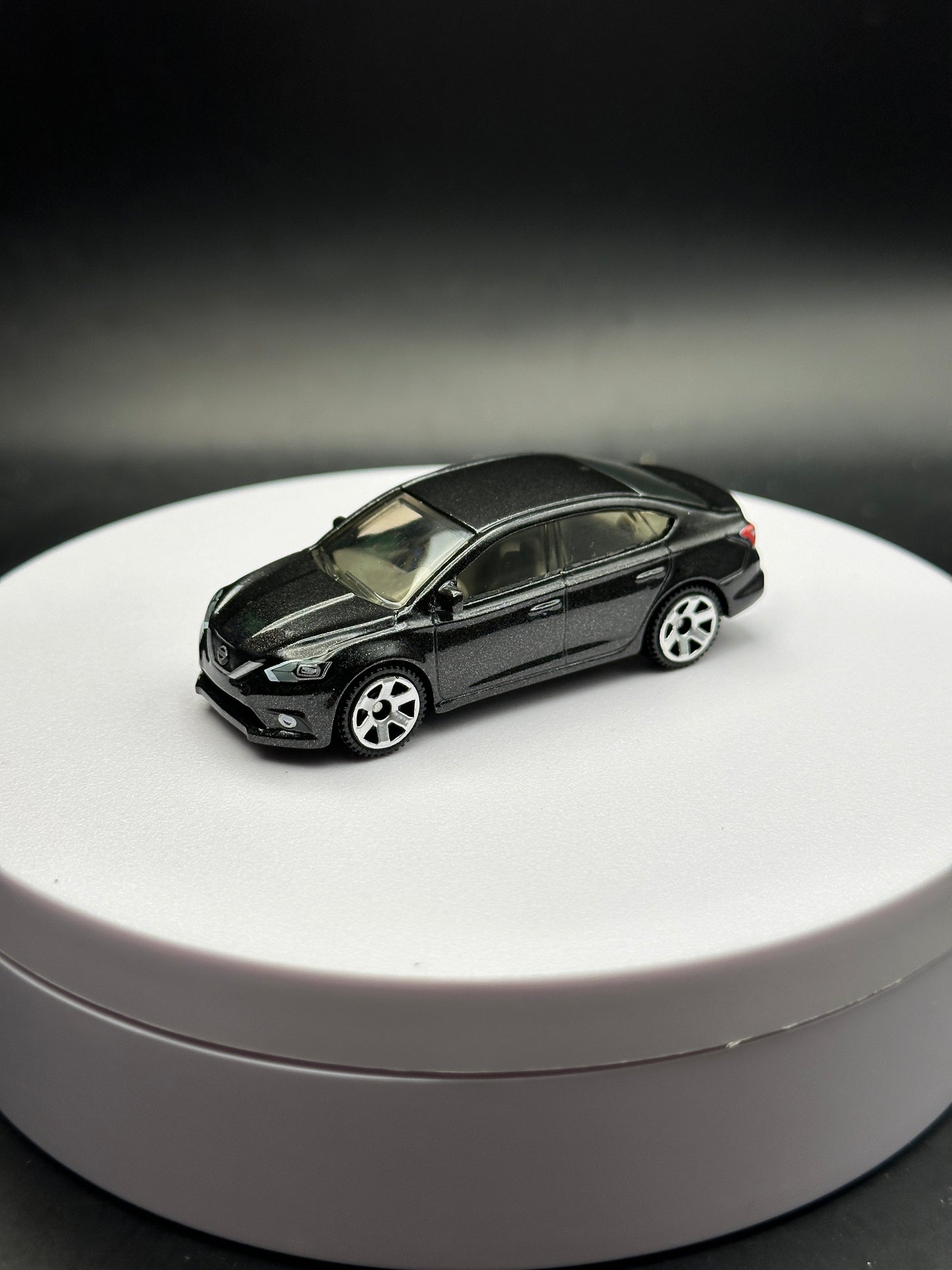 MATCHBOX - 2016 NISSAN SENTRA - 91/125 - DIECAST - LOOSE