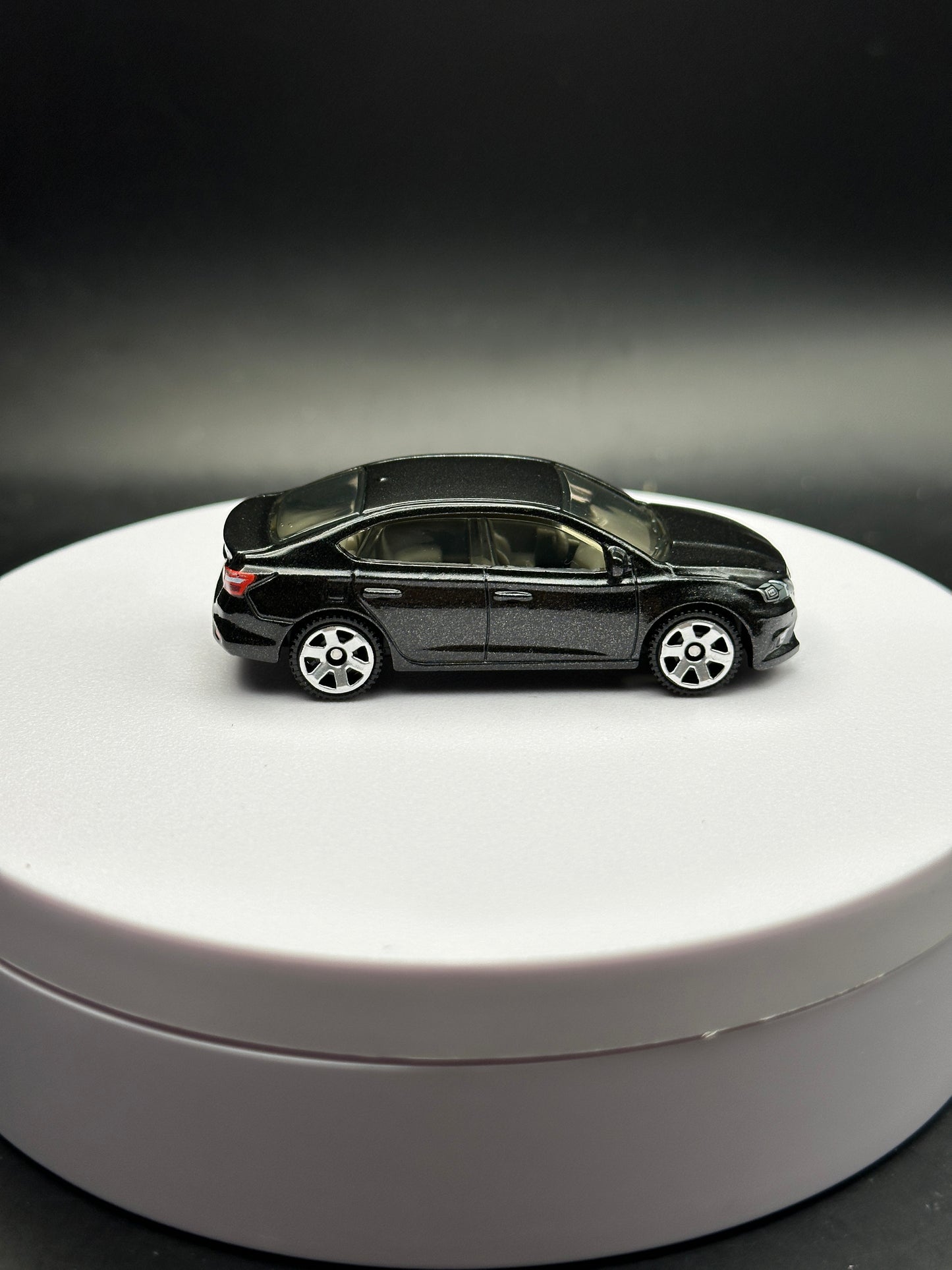 MATCHBOX - 2016 NISSAN SENTRA - 91/125 - DIECAST - LOOSE