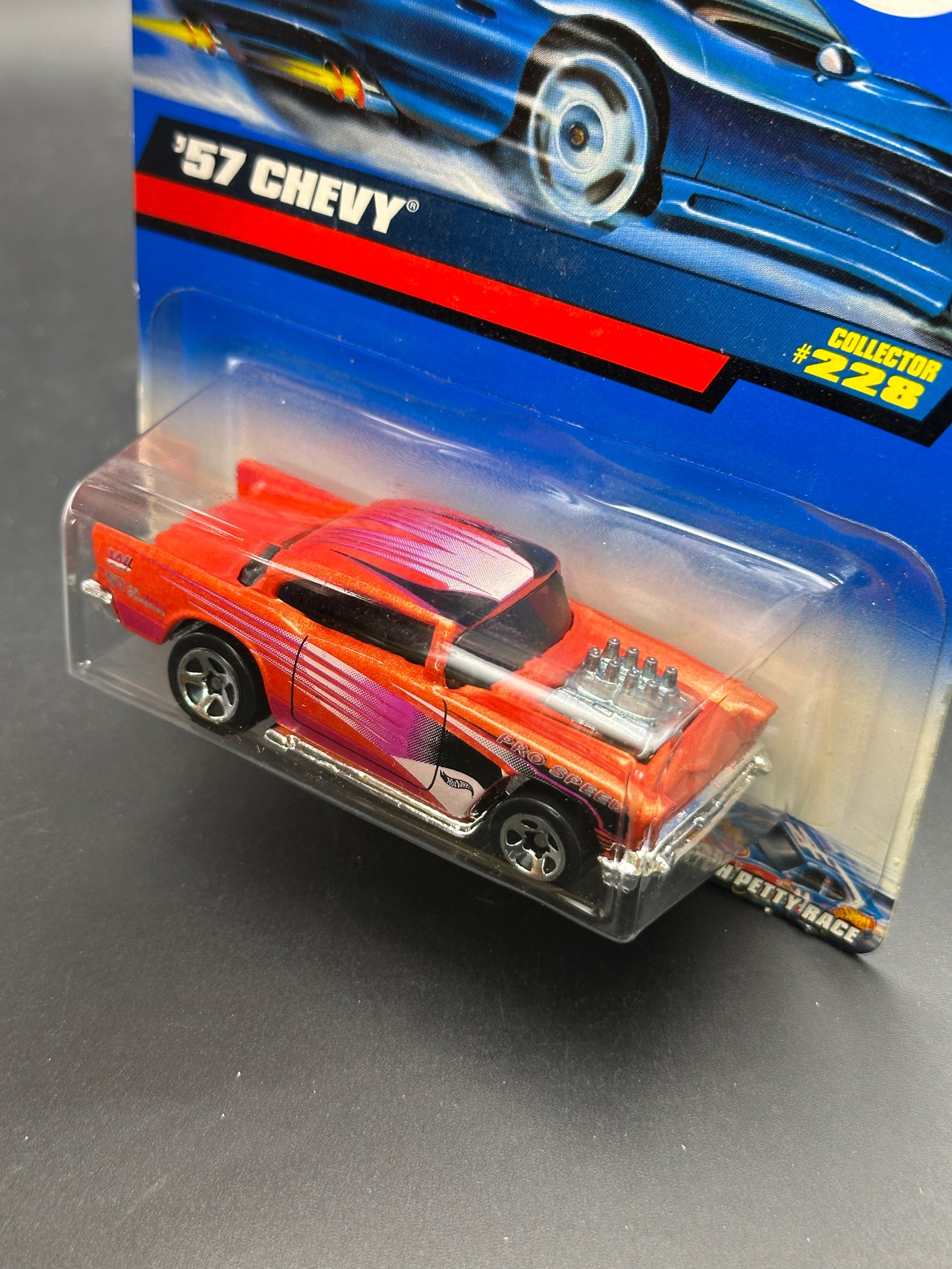 HOT WHEELS - 57 CHEVY (2000) - HW MAINLINE