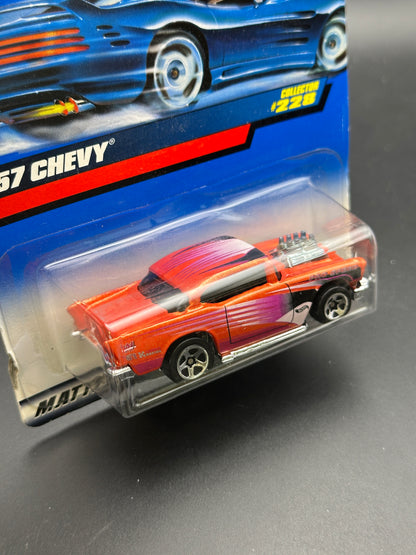 HOT WHEELS - 57 CHEVY (2000) - HW MAINLINE