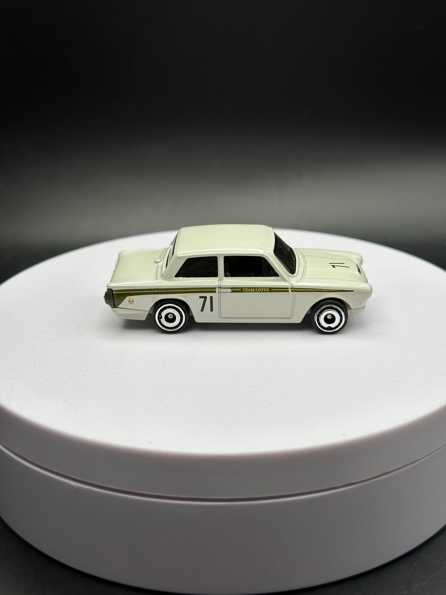HOT WHEELS - LOTUS CORTINA (2025) - HW COMPACT KINGS 10/10 - LOOSE