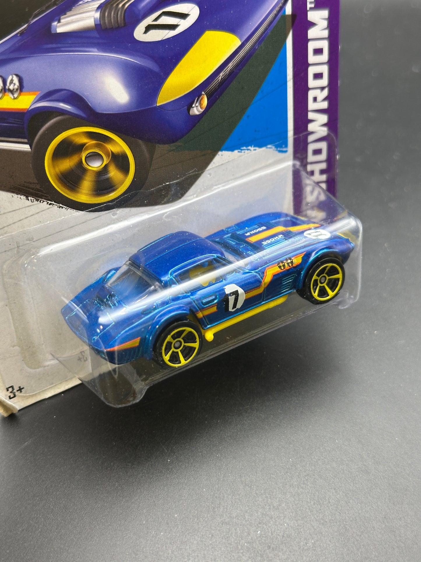 HOT WHEELS - CORVETTE GRAND SPORT (2013) - HW SHOWROOM