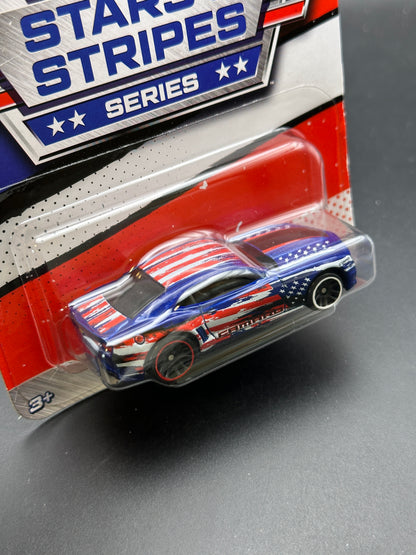 HOT WHEELS - 2013 COPO CAMARO (2024) - STARS AND STRIPE SERIES 2/5