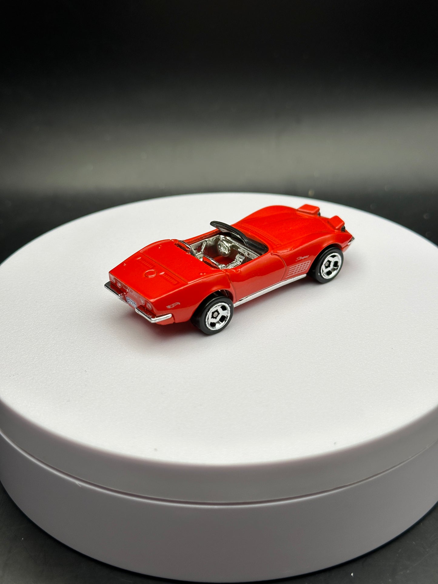HOT WHEELS - 72 STINGRAY CONVERTIBLE (2024) - FACTORY FRESH 5/10 - LOOSE