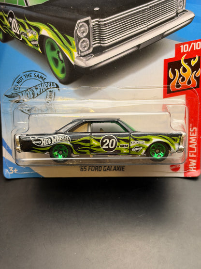 HOT WHEELS - 65 FORD GALAXIE (2020) - HW FLAMES 10/10
