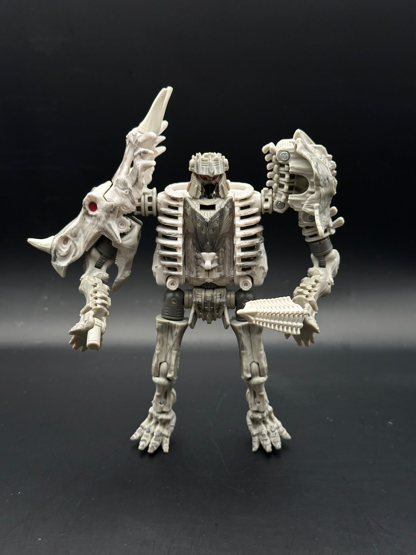 TRANSFORMERS GENERATIONS: WAR OF CYBERTRON KINGDOM - RACTONITE - LOOSE ACTION FIGURE