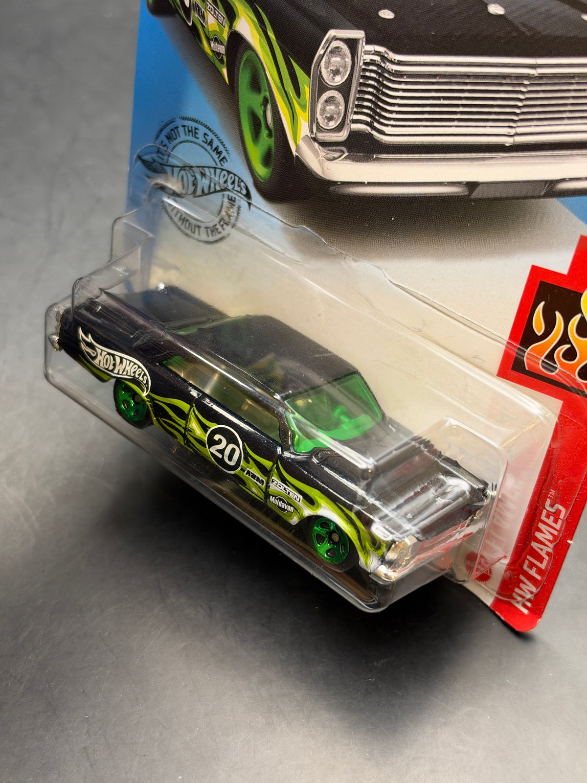 HOT WHEELS - 65 FORD GALAXIE (2020) - HW FLAMES 10/10