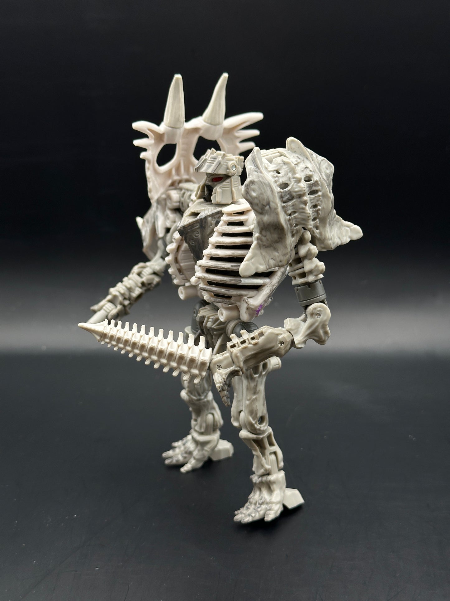 TRANSFORMERS GENERATIONS: WAR OF CYBERTRON KINGDOM - RACTONITE - LOOSE ACTION FIGURE