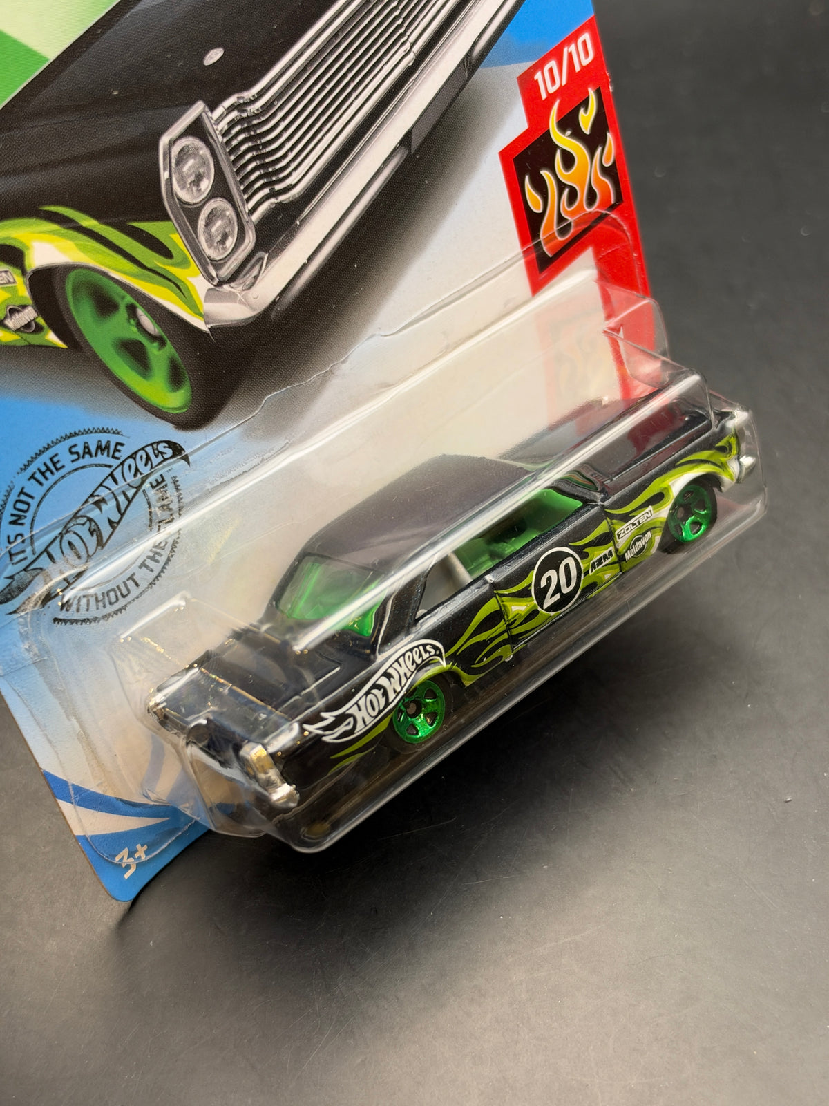 HOT WHEELS - 65 FORD GALAXIE (2020) - HW FLAMES 10/10