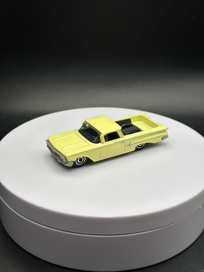 MATCHBOX - 1960 CHEVY EL CAMINO - 28/125 - DIECAST - LOOSE