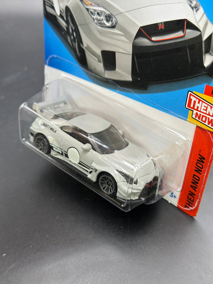 HOT WHEELS - LBWK NISSAN 35GT-RR VER 2 (2024) - HW THEN AND NOW 8/10