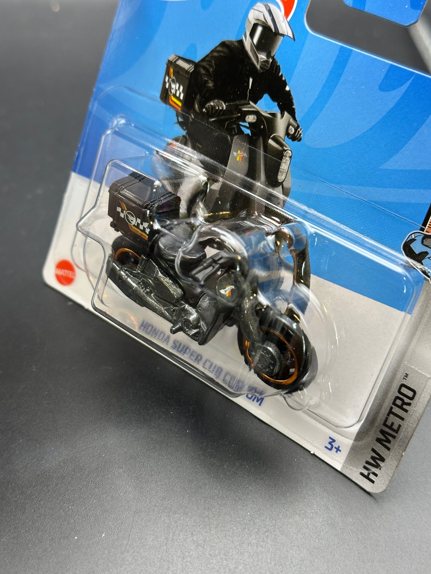 HOT WHEELS - HONDA SUPER CUB CUSTOM (2024) - TREASURE HUNT - HW METRO 7/10