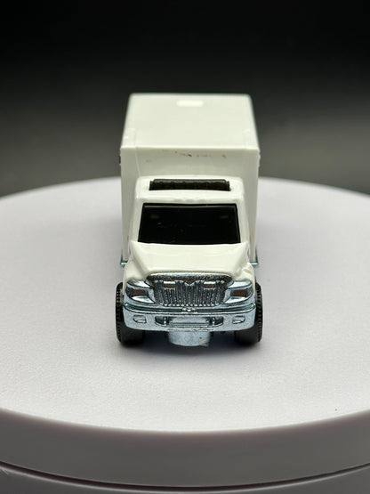 MATCHBOX - INTERNATIONAL AMBULANCE - 24/125 - DIECAST - LOOSE