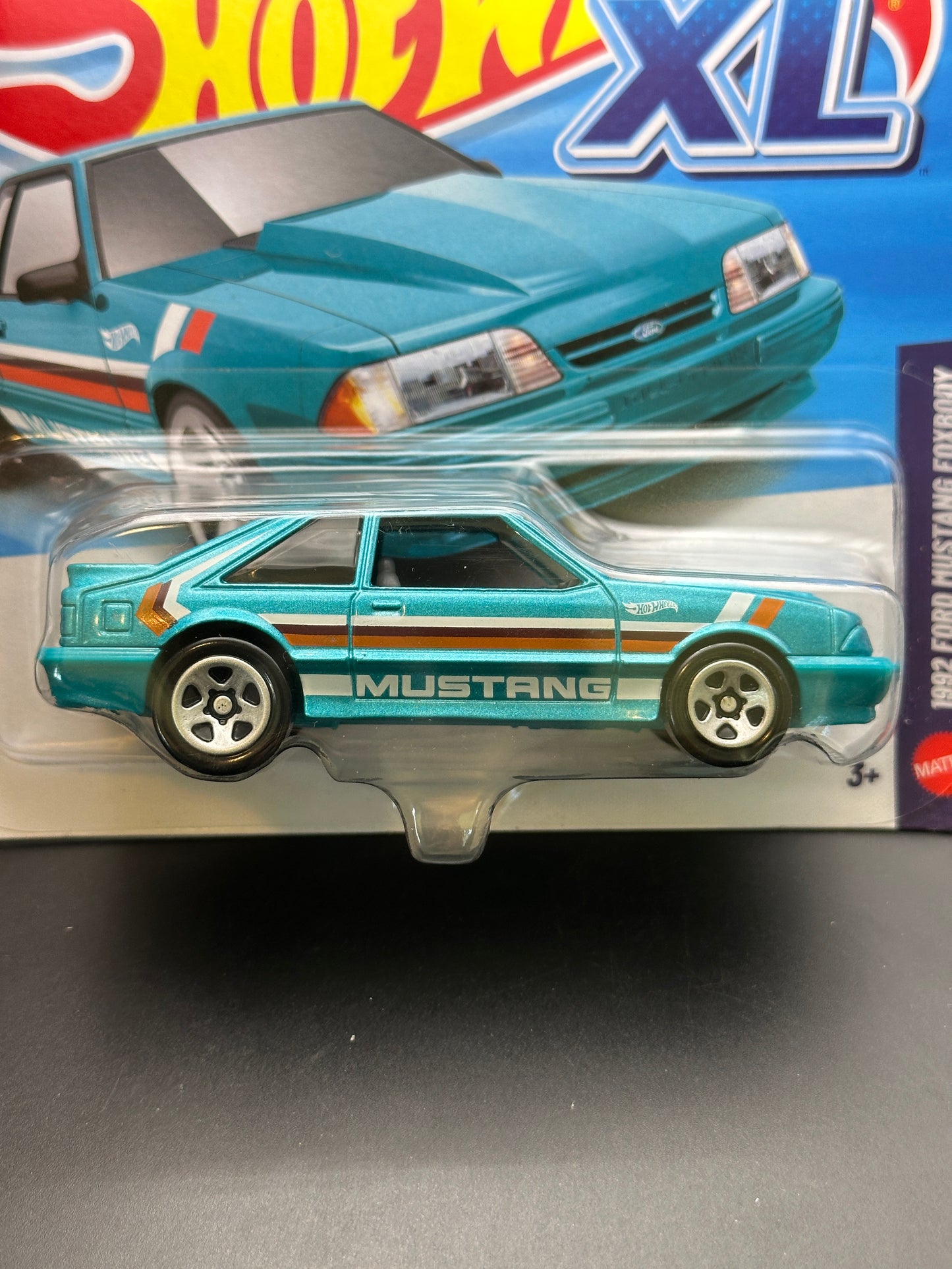 HOT WHEELS XL - 1992 FORD MUSTANG FOXBODY 8/24 (2026) - 1:43 SCALE
