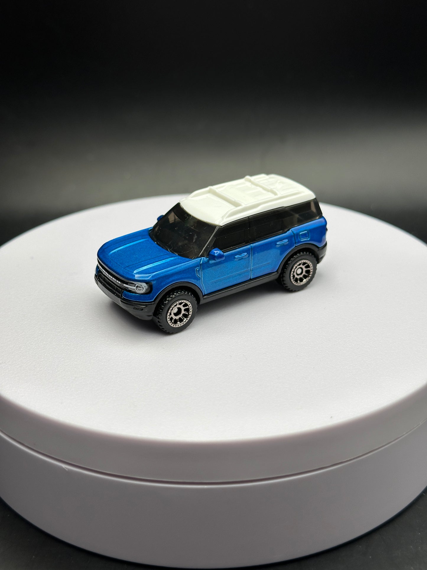 MATCHBOX - 2022 FORD BRONCO SPORT - 10/125 - DIECAST - LOOSE