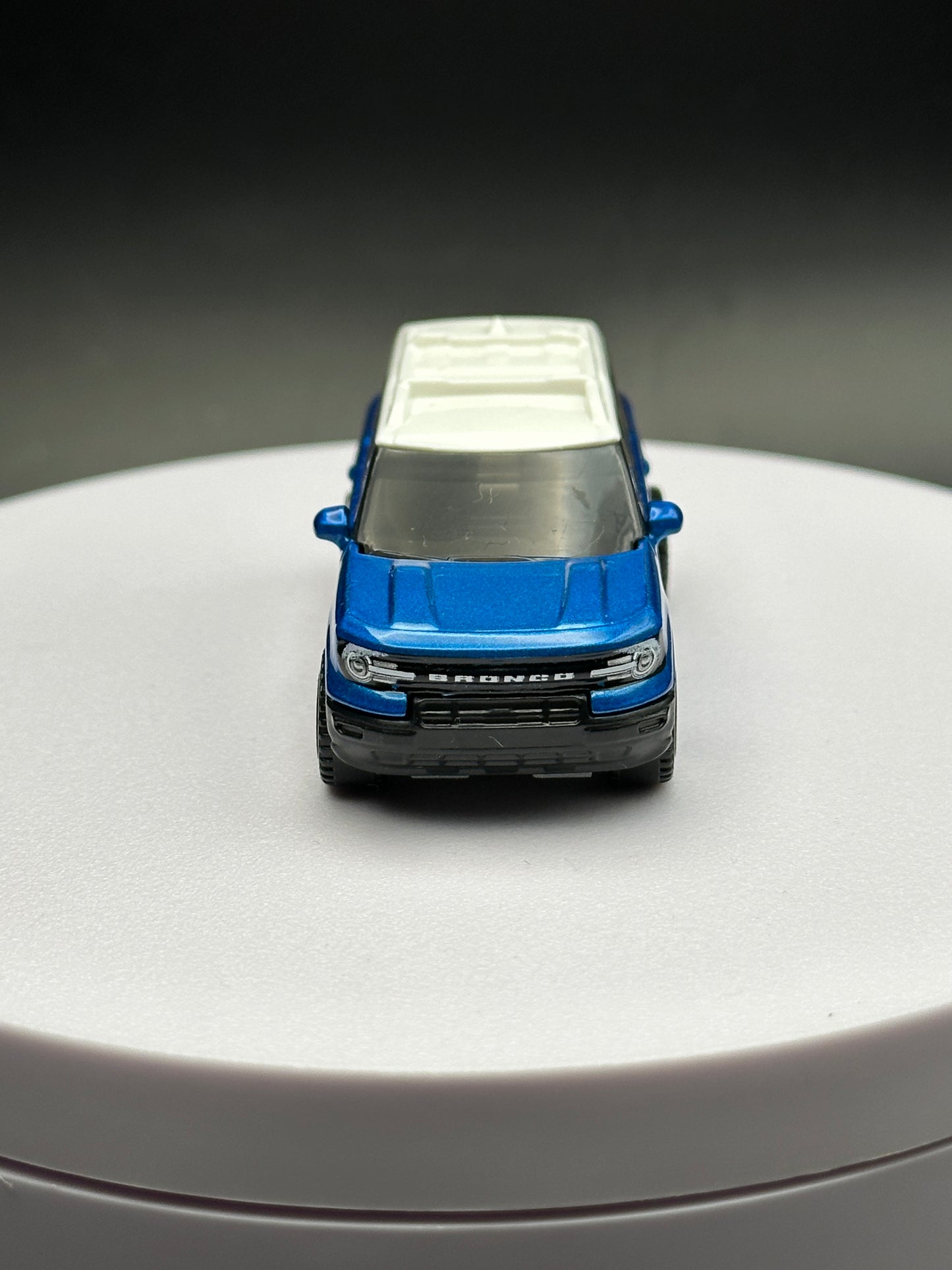 MATCHBOX - 2022 FORD BRONCO SPORT - 10/125 - DIECAST - LOOSE