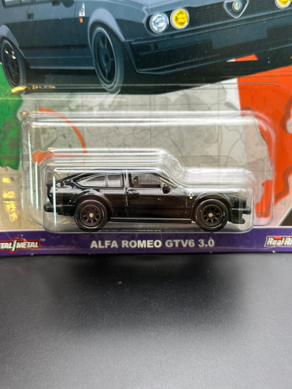 HOT WHEELS - ALFA ROMEO GTV6 3.0 (2024) - CHASE - CAR CULTURE - WORLD TOUR 0/5