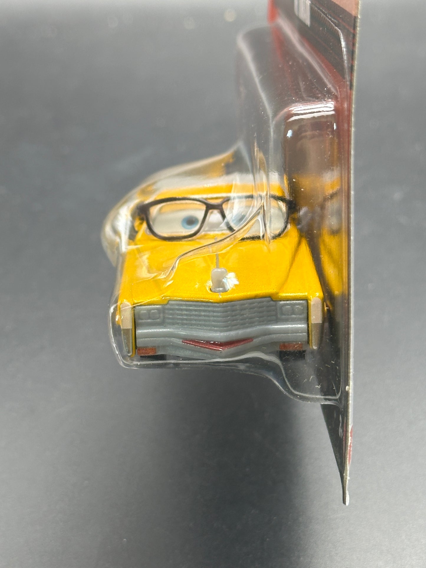 DISNEY PIXAR CARS - MEL DORADO - CARS - DIECAST