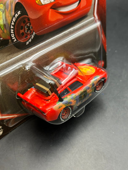 DISNEY PIXAR CARS 20th ANNIVERSARY - CRYPTID BUSTER LIGHTNING MCQUEEN - DIECAST