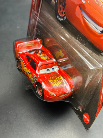 DISNEY PIXAR CARS 20th ANNIVERSARY - LIGHTNING MCQUEEN - DIECAST