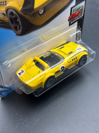 HOT WHEELS - CORVETTE GRAND SPORT ROADSTER (2019) - HW ROADSTERS 3/5