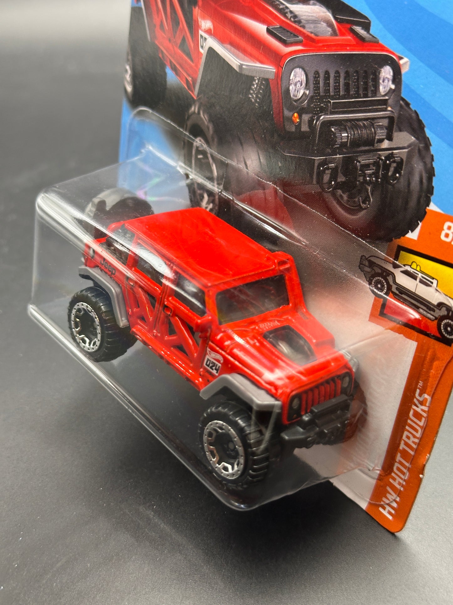 HOT WHEELS - 17 JEEP WRANGLER (2018) - HW HOT TRUCKS 8/10