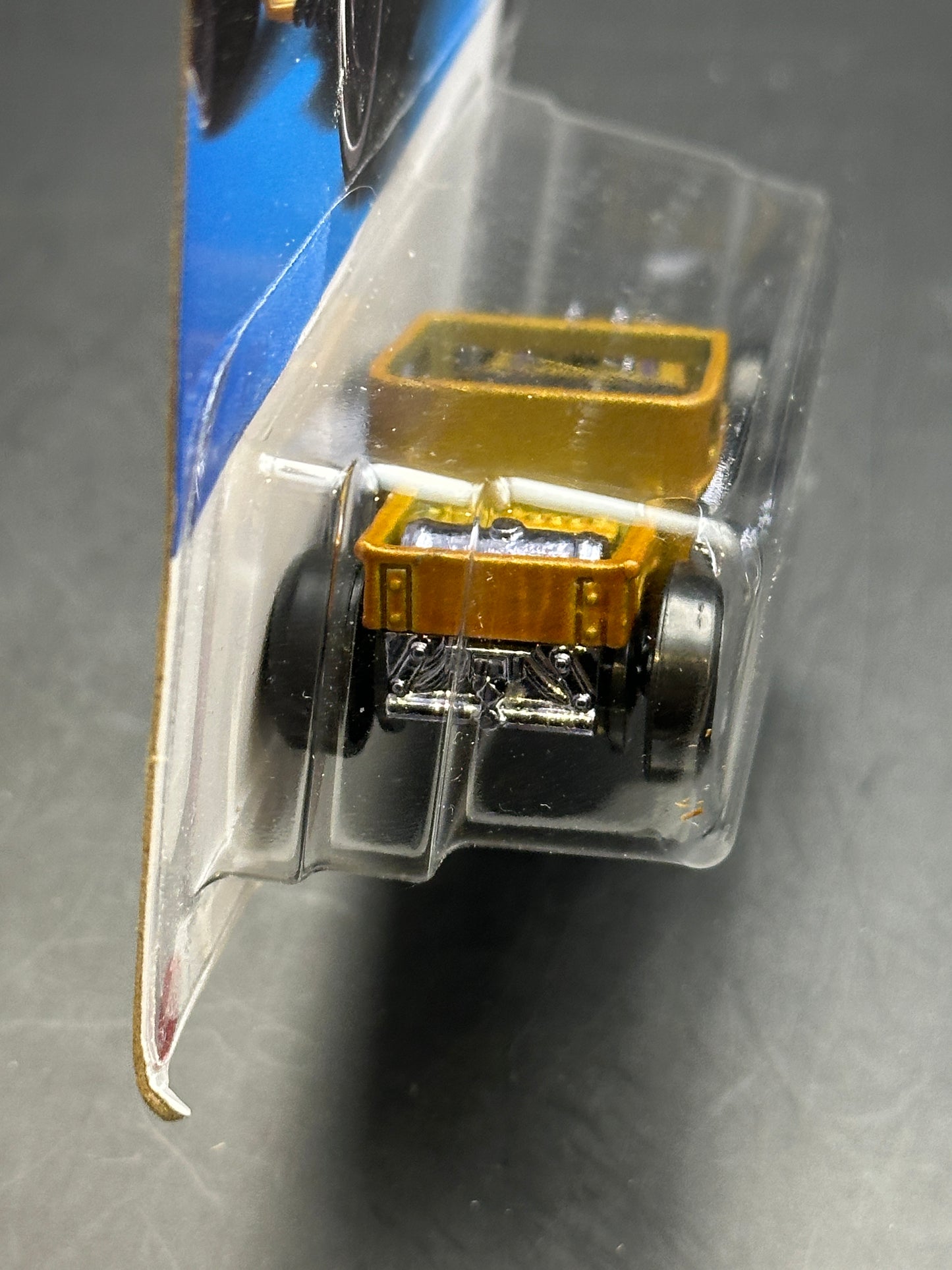 HOT WHEELS - BONE SHAKER (2022) - HW DREAM GARAGE 4/5