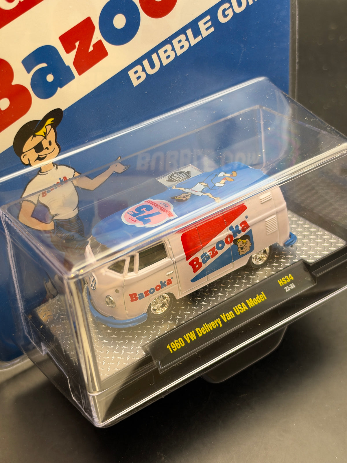 M2 MACHINES - 1960 VW DELIVERY VAN USA MODEL - HS34 22-33