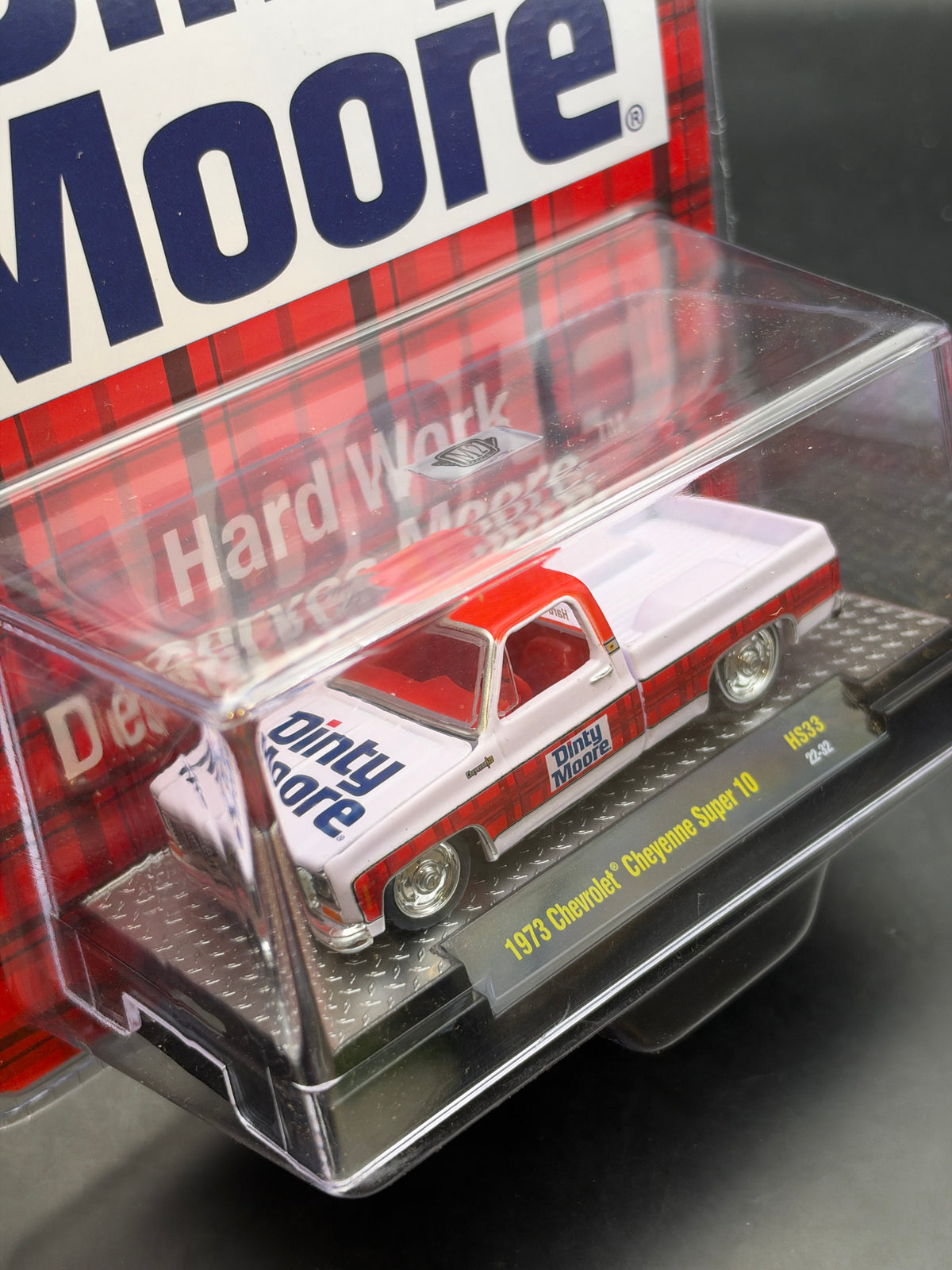 M2 MACHINES - 1973 CHEVROLET CHEYENNE SUPER 10 - HS33 22-32