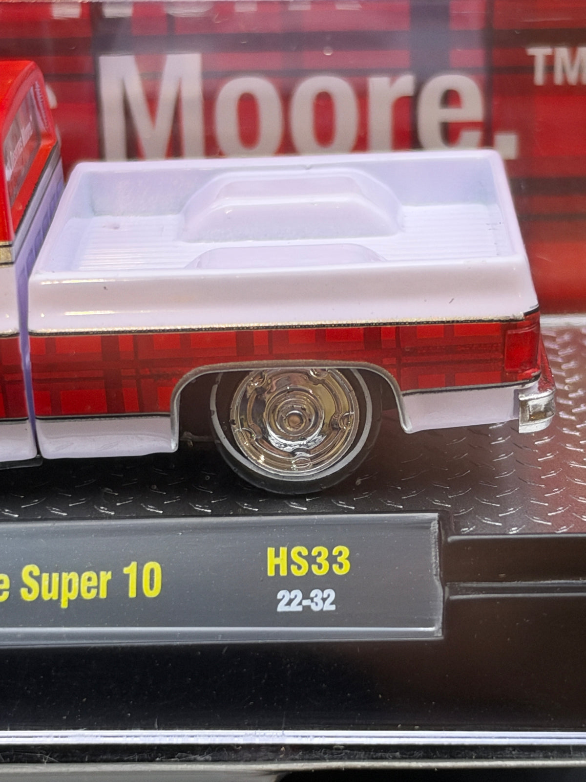 M2 MACHINES - 1973 CHEVROLET CHEYENNE SUPER 10 - HS33 22-32