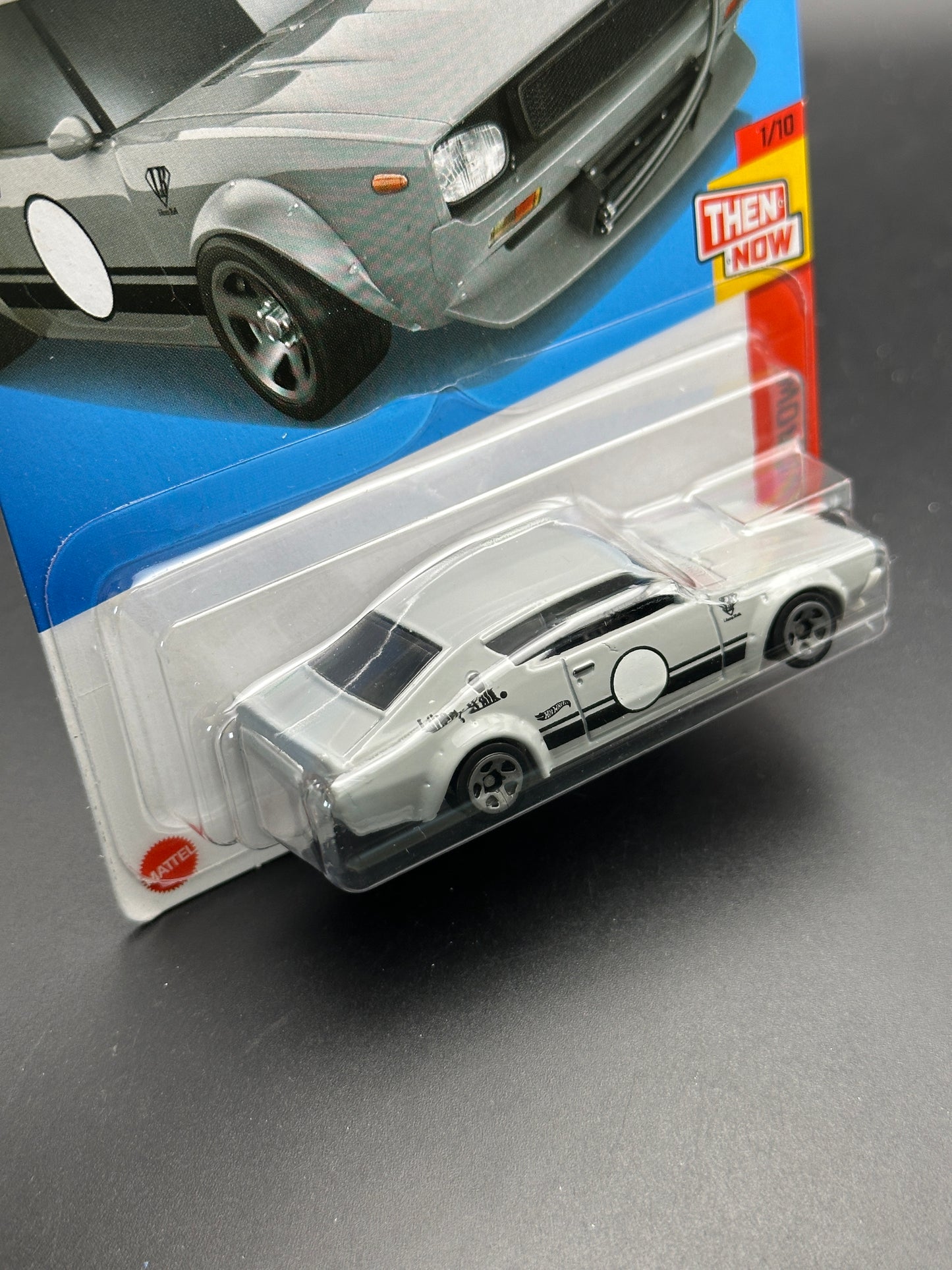HOT WHEELS - NISSAN SKYLINE 2000GT-R LBWK (2024) - HW THEN AND NOW 1/10