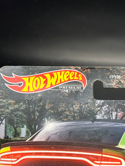 HOT WHEELS - 20 DODGE CHARGER HELLCAT (2022) - AMERICAN SCENE 4/5
