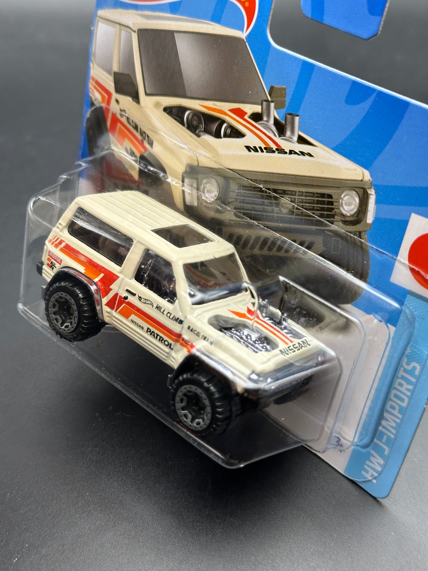 HOT WHEELS - NISSAN PATROL CUSTOM (2023) - HW J IMPORTS 1/10