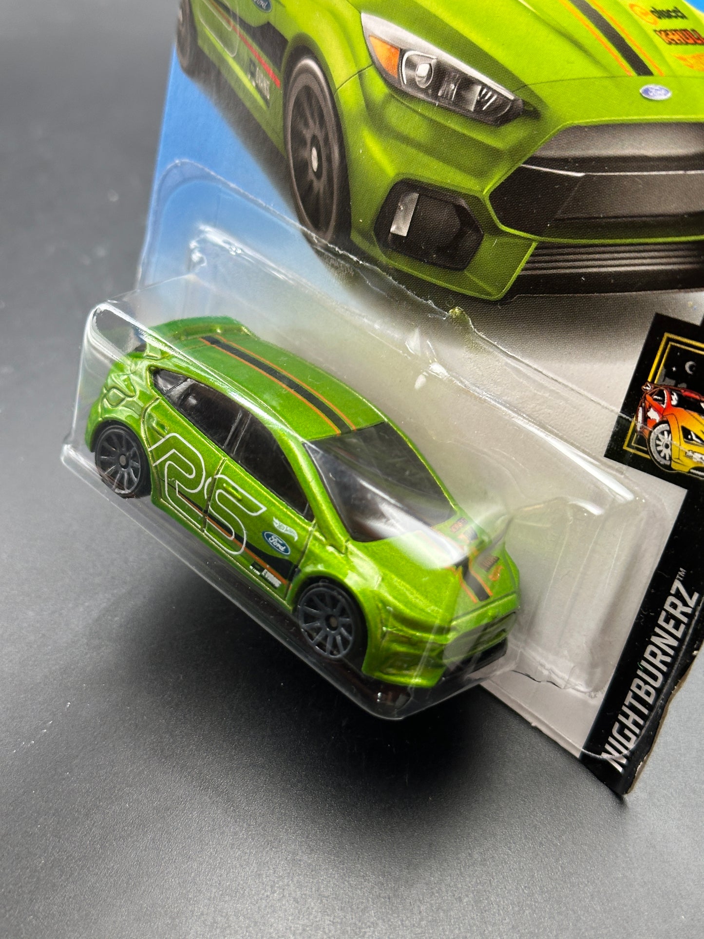 HOT WHEELS - FORD FOCUS RS (2019) - HW NIGHTBURNERZ 9/10
