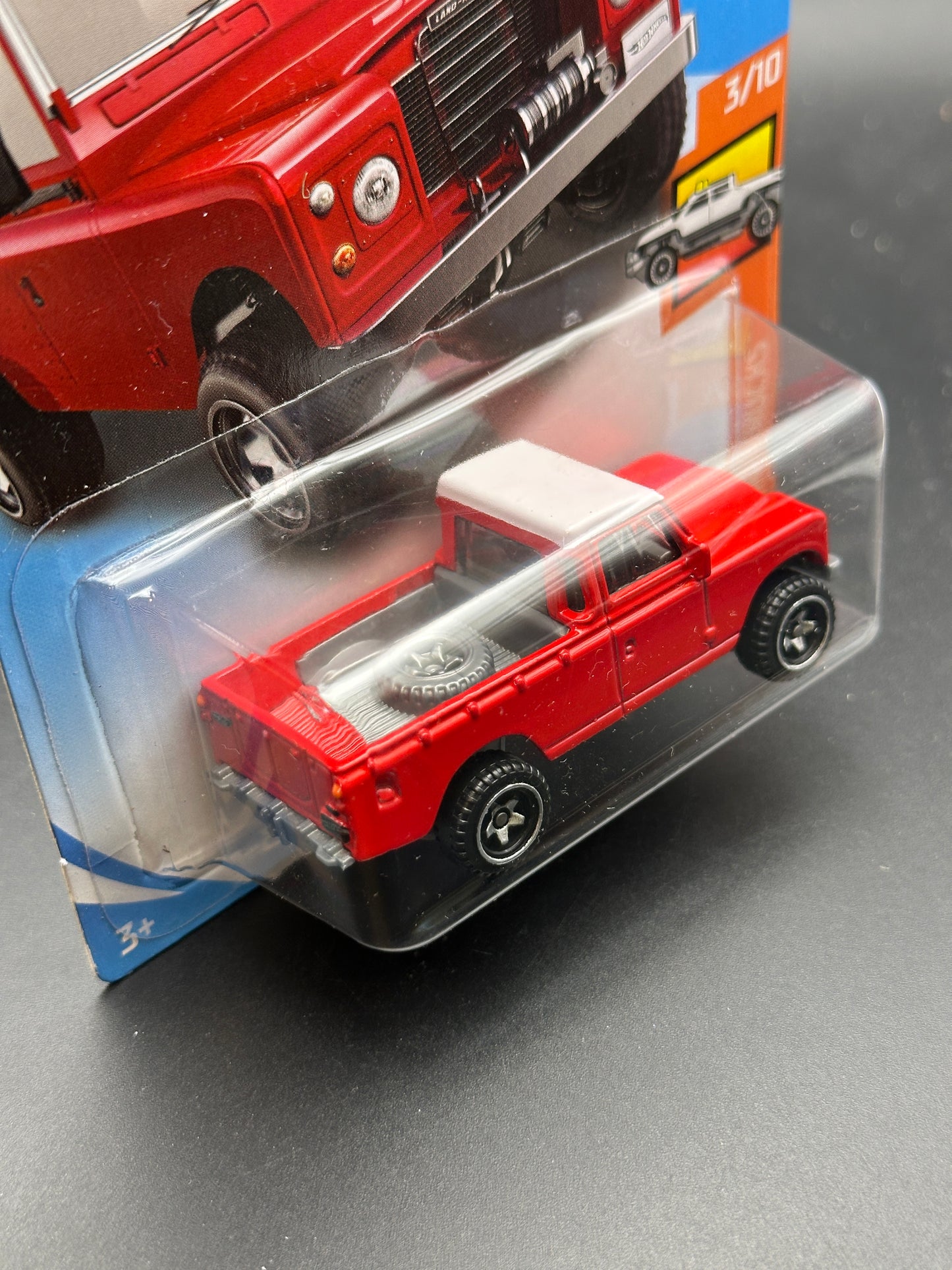 HOT WHEELS - LAND ROVER SERIES III PICKUP (2019) - HW HOT TRUCKS 3/10