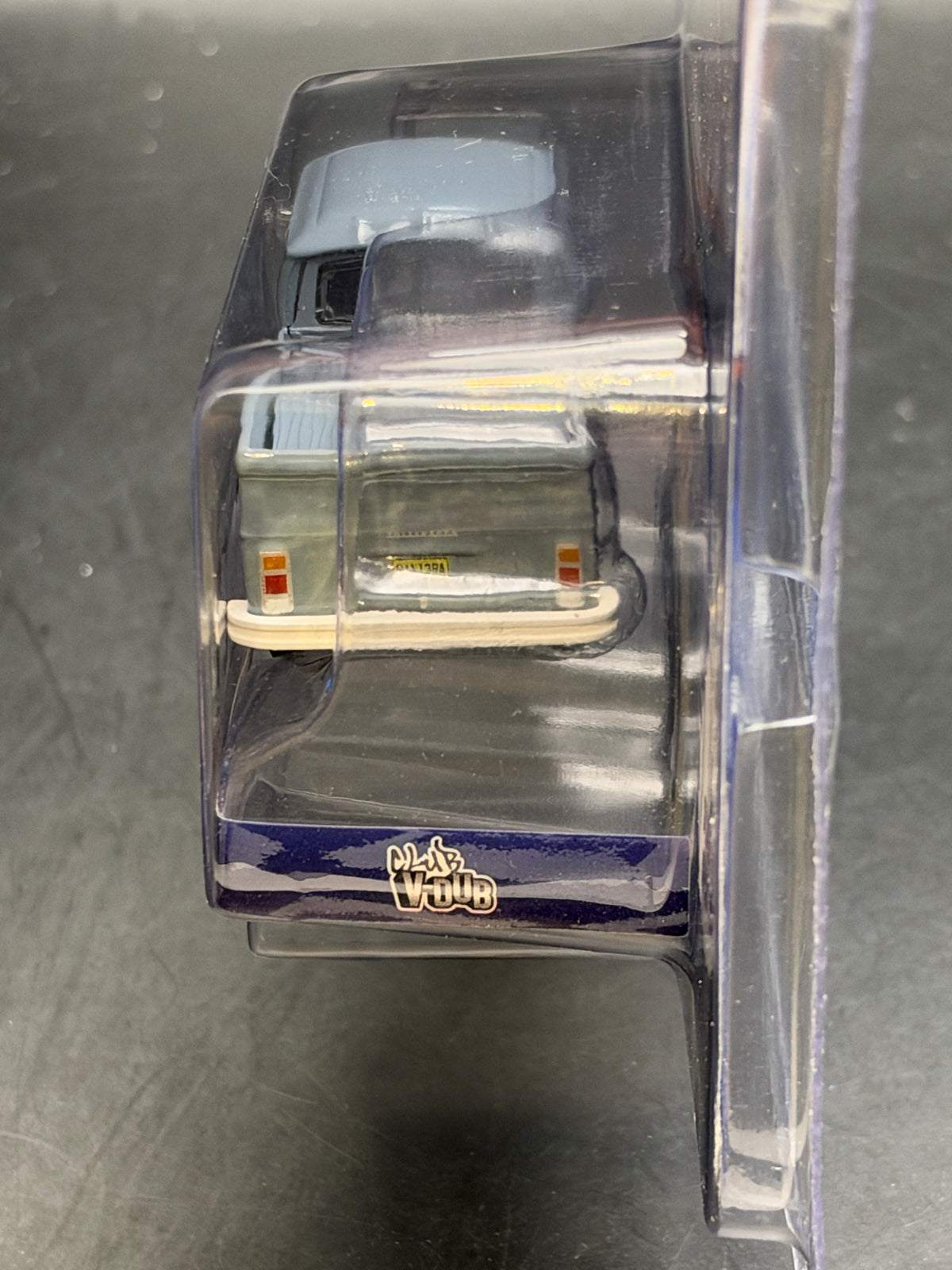 GREENLIGHT - 1978 VOLKSWAGEN TYPE 2 DOUBLE CAB PICKUP - CLUB V-DUB