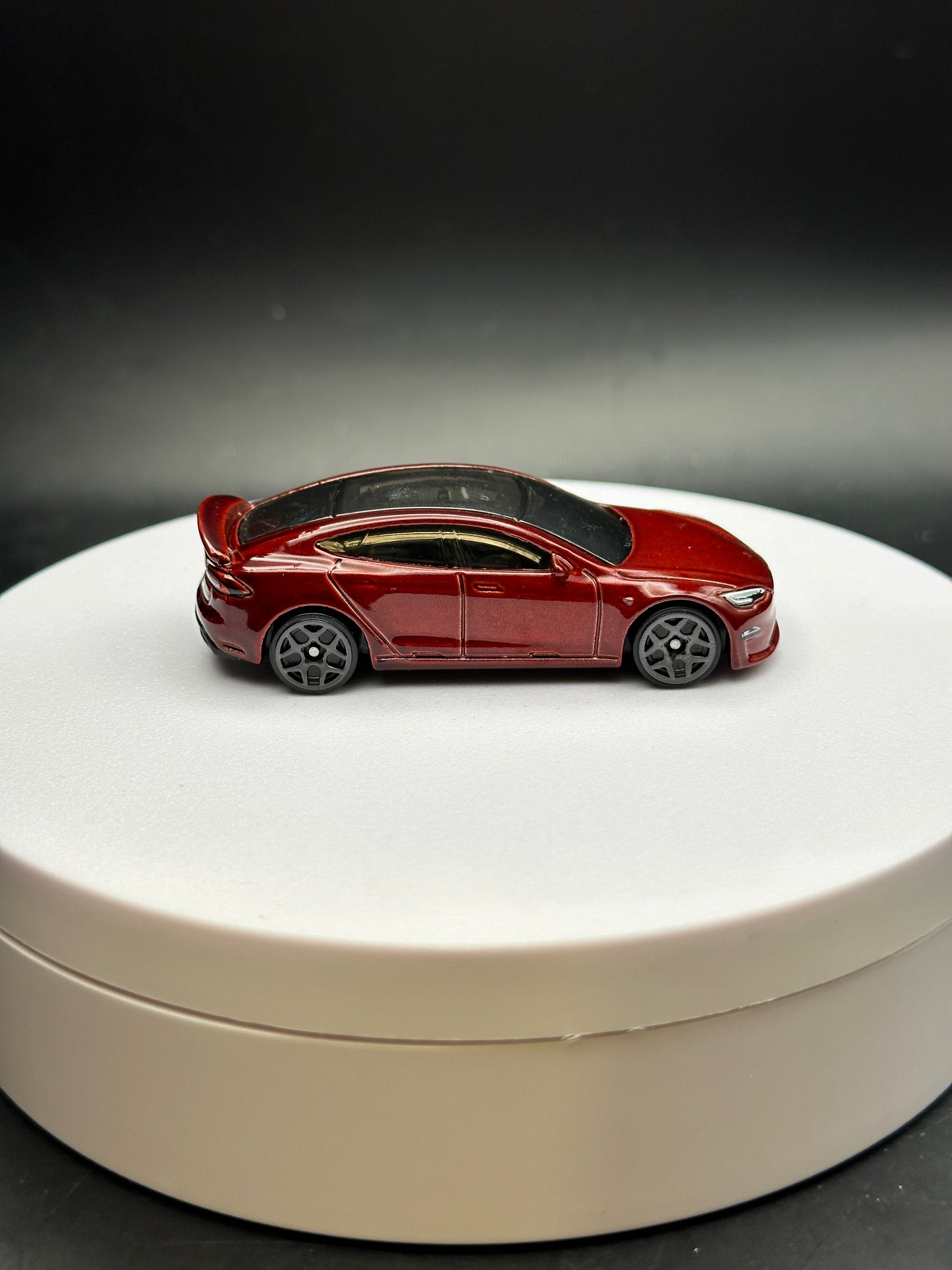 HOT WHEELS - TESLA MODEL S PLAID (2025) - HW EV 1/10 - LOOSE